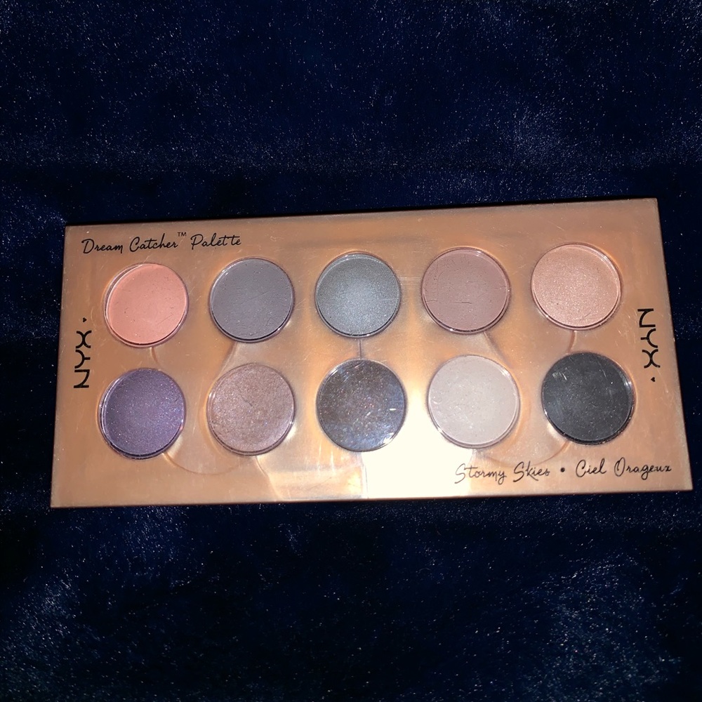 NYX Dreamcatcher Stormy Skies palette